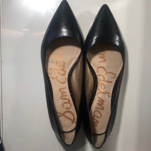 Sam Edelman pointed toe black flats size 6 ..